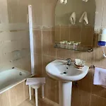 Tarull Hotel 2*